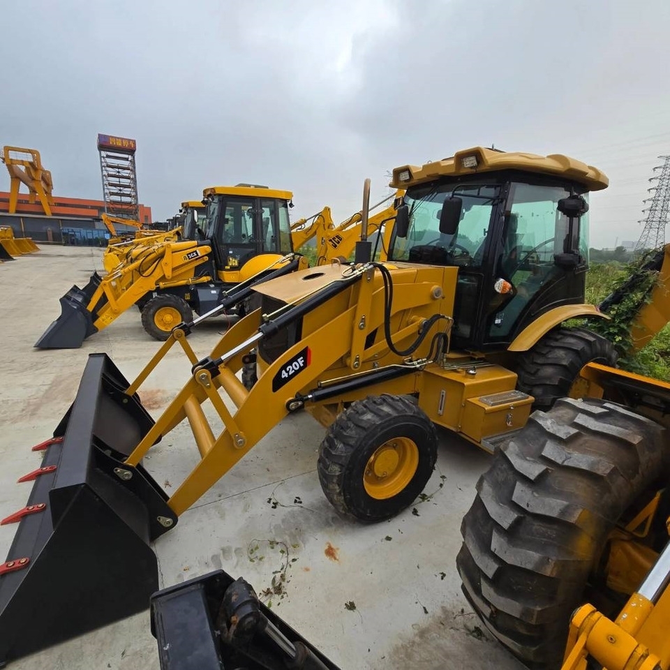 Koparko-ładowarka- Photo 2