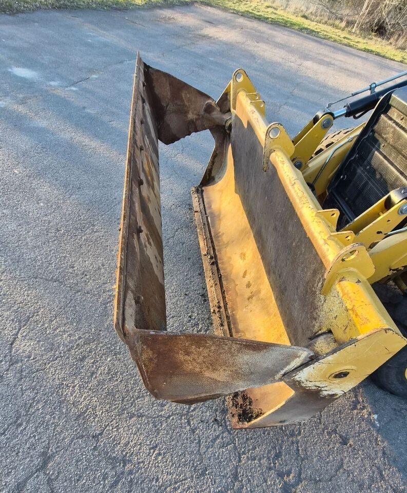 Baggerlader CATERPILLAR 432- Photo 4