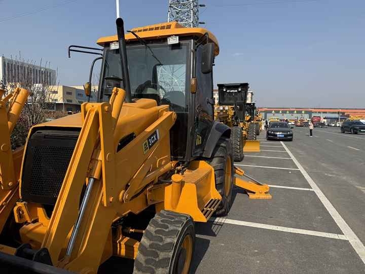Koparko-ładowarka Used Hydraulic Backhoe Loader JCB3CX 7t in Good Condition Cheap Price in Stock Jcb 3cx 4cx 4cx Loader in Hefei for Sale Used Hydraulic Backhoe Loader JCB3CX 7t in Good Condition Cheap Price in Stock Jcb 3cx 4cx 4cx Loader in Hefei for Sale- Photo 3