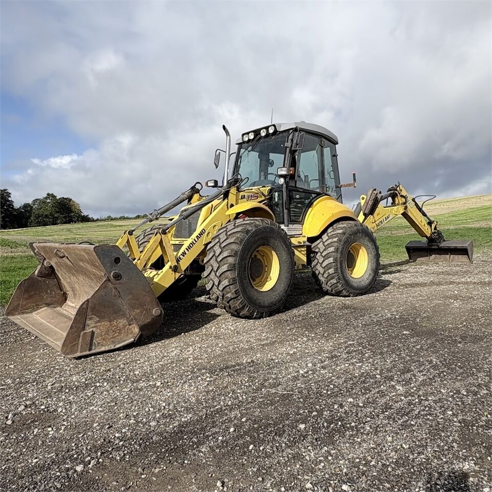 Baggerlader New Holland B115 - 4PS- Photo 4