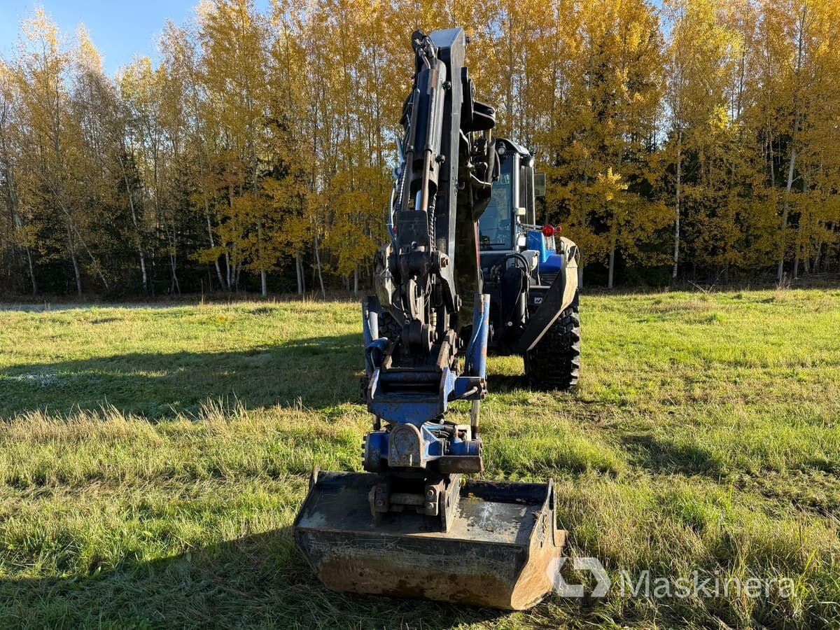 Baggerlader Traktorgrävare Huddig 1260B med redskap- Photo 4