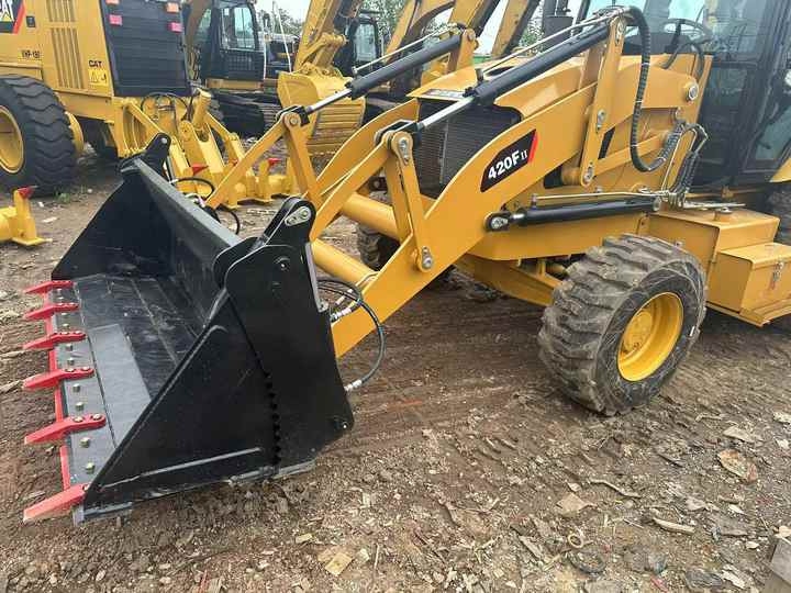 Baggerlader Used Wheel Loader CAT420F Caterpillar 420F Mini Construction Machinery Mini Wheel Skid Steer Loader in Stock [ Copy ] Used Wheel Loader CAT420F Caterpillar 420F Mini Construction Machinery Mini Wheel Skid Steer Loader in Stock [ Copy ]- Photo 4