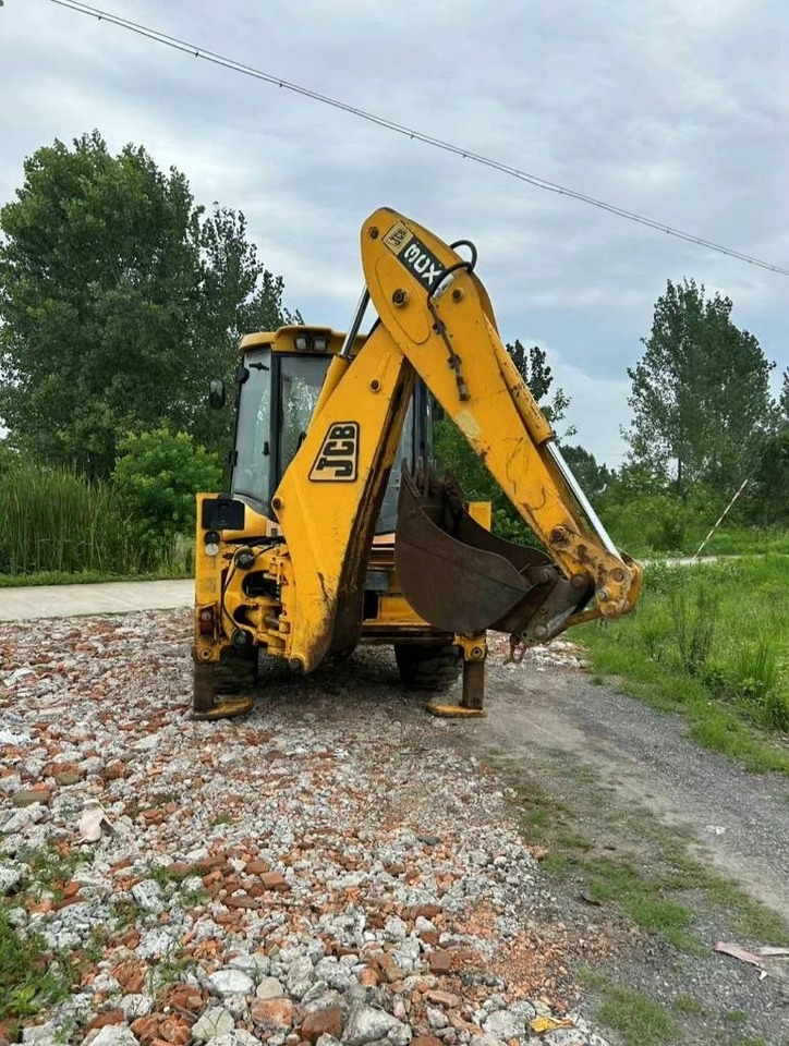 Backhoe loader- Photo 4