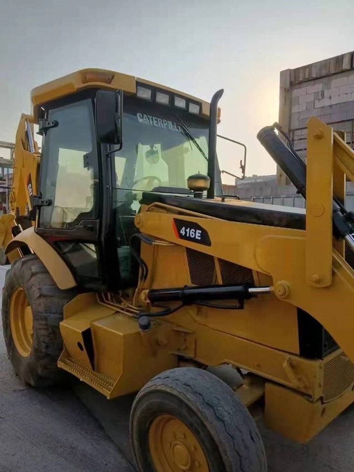 Backhoe loader- Photo 5