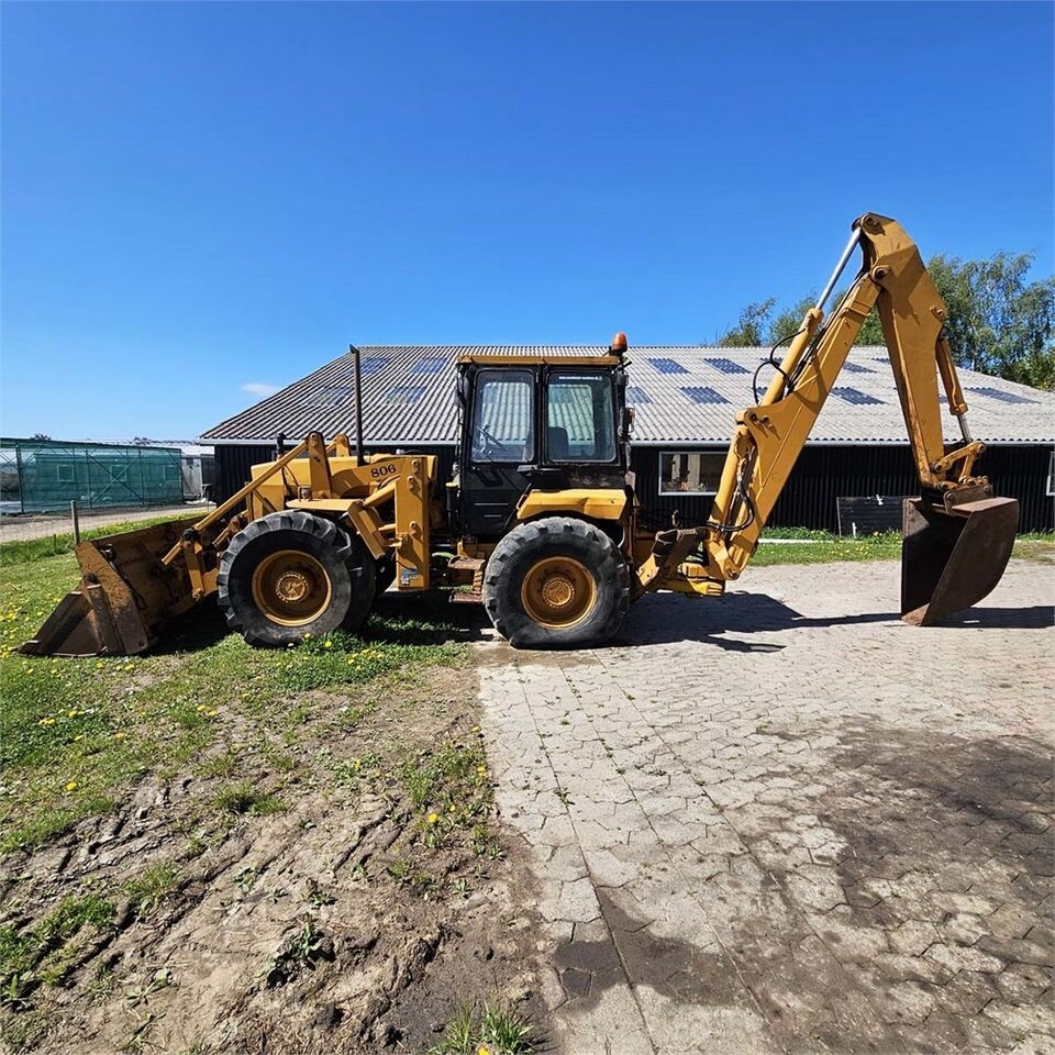 Baggerlader 806 806- Photo 3