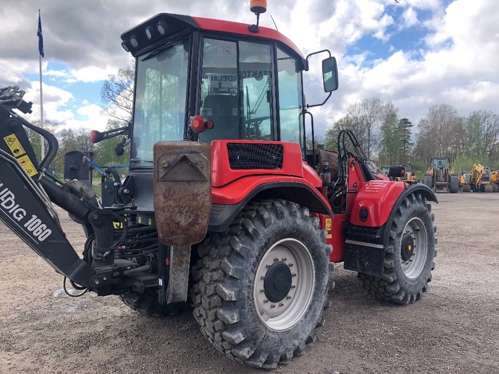 Backhoe loader- Photo 5