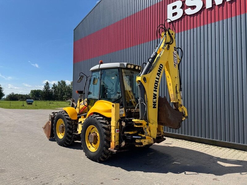 Baggerlader New Holland B115C- Photo 4