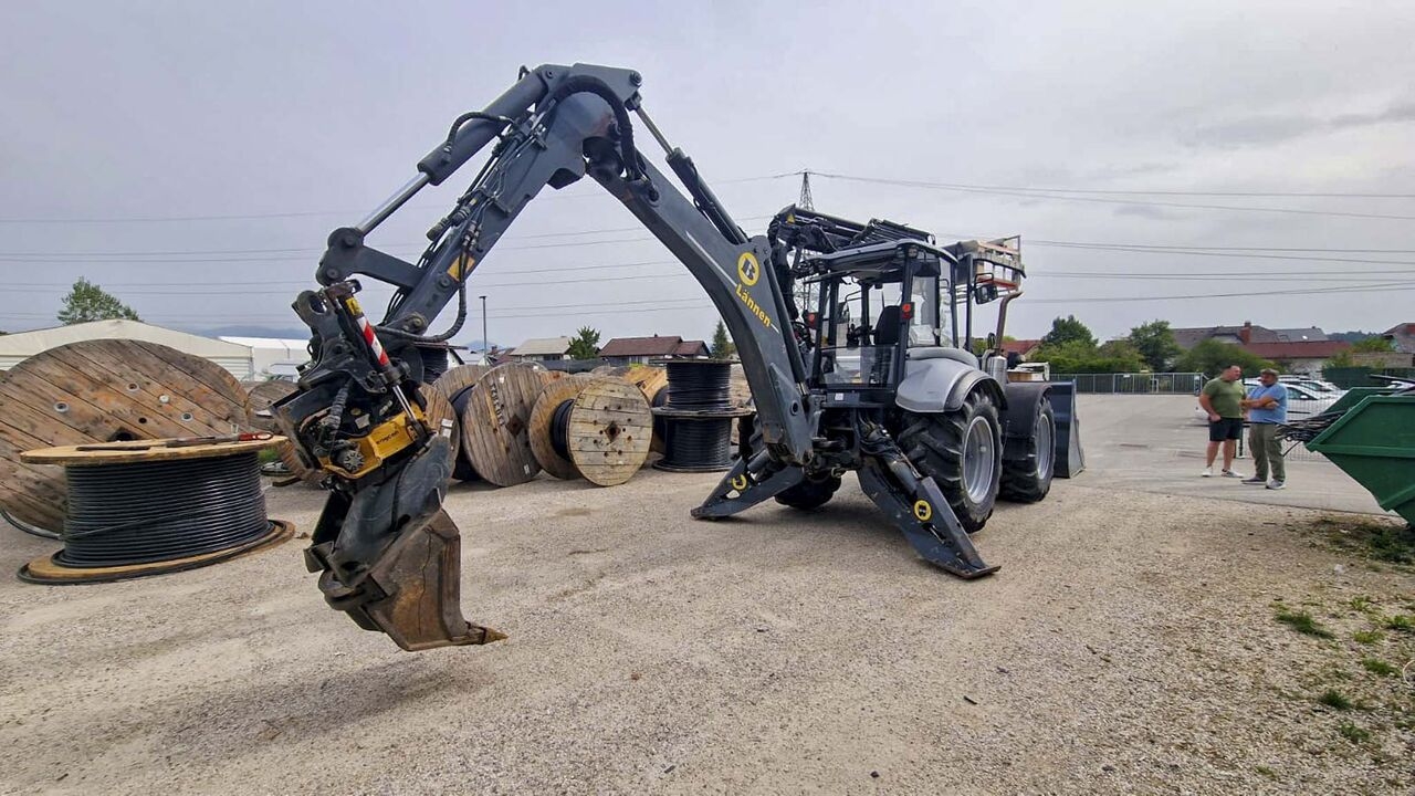 Backhoe loader Lännen 8800K- Photo 5