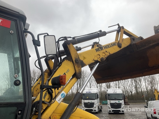 Backhoe loader 2012 New Holland B110B 4x4 Backhoe Loader 2012 New Holland B110B 4x4 Backhoe Loader- Photo 4
