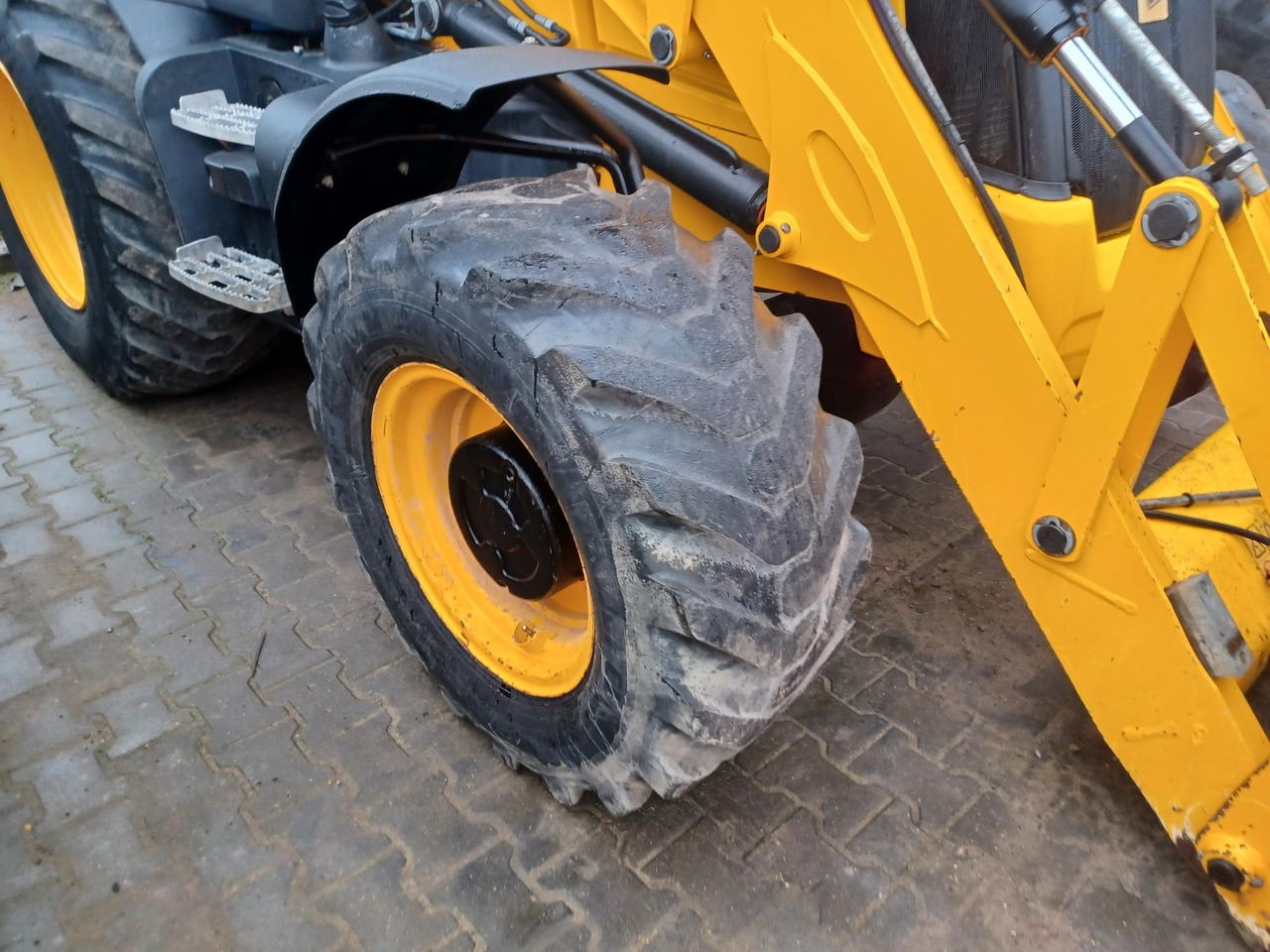 Koparko-ładowarka JCB 3CX Contractor AEC JCB 3CX Contractor AEC- Photo 3
