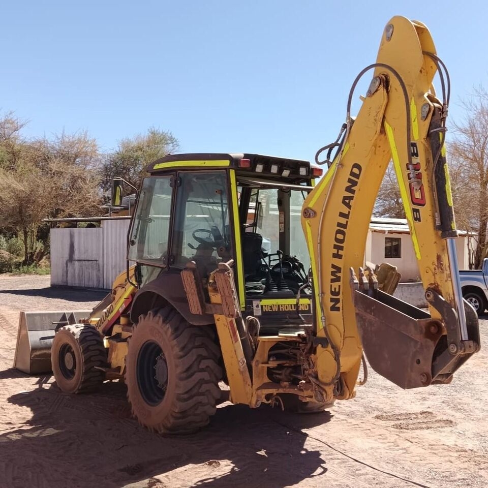Graaflaadmachine RETROCARGADORA NEW HOLLANDB110B 4X4 RETROCARGADORA NEW HOLLANDB110B 4X4- Photo 4