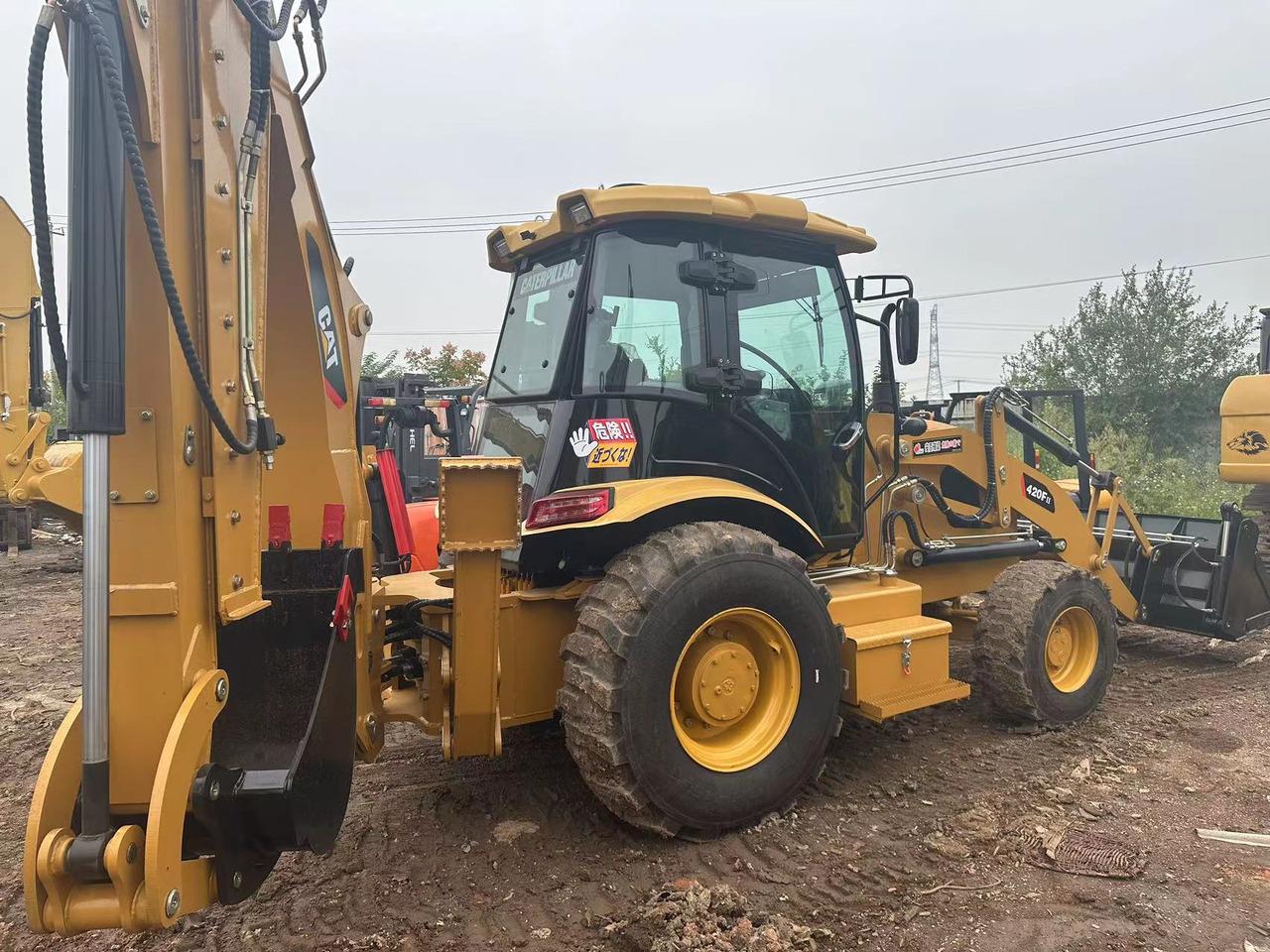Koparko-ładowarka Used Good Condition Backhoe Loader CAT420F Used Good Condition Backhoe Loader CAT420F- Photo 3
