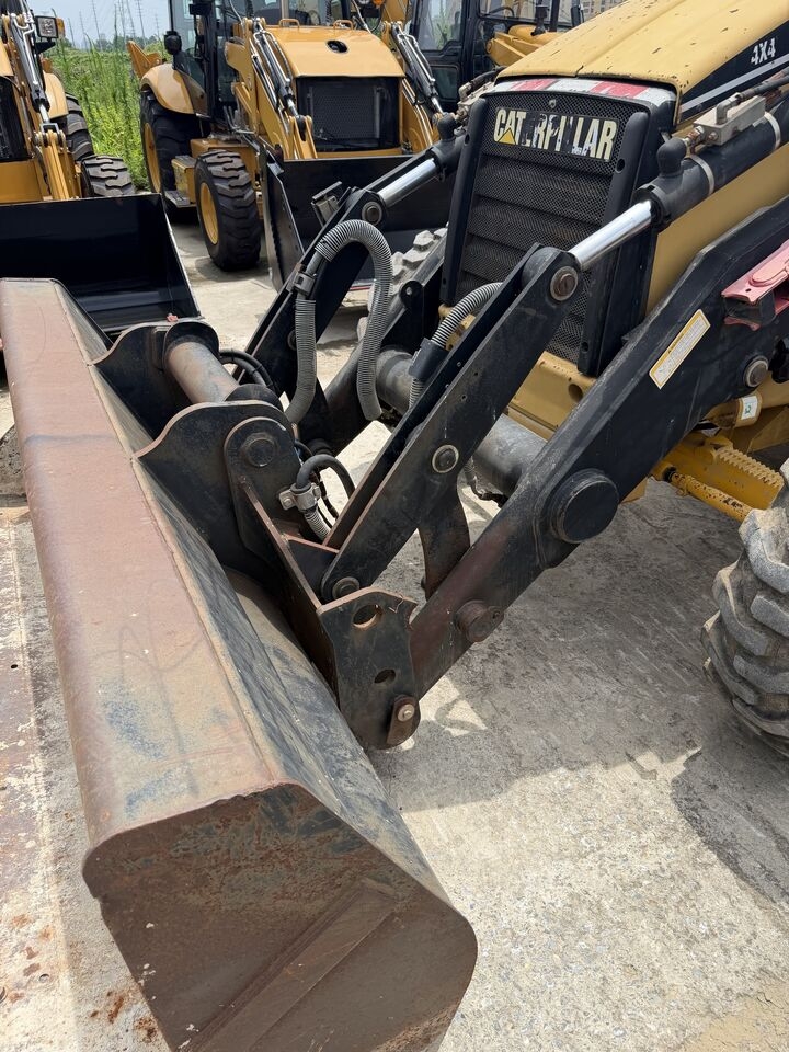 Graaflaadmachine CATERPILLAR 426c- Photo 5