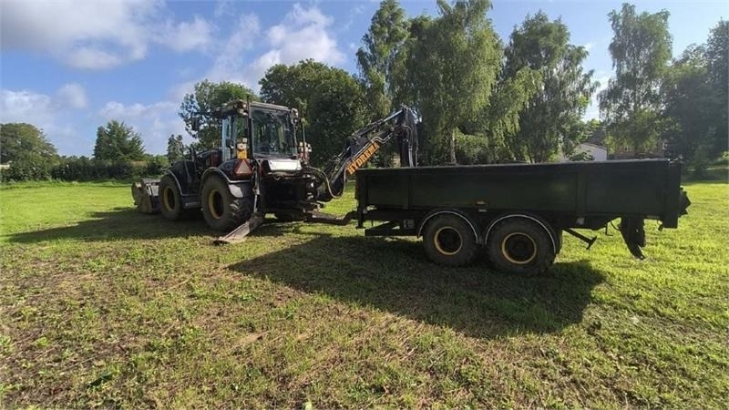 Backhoe loader- Photo 2