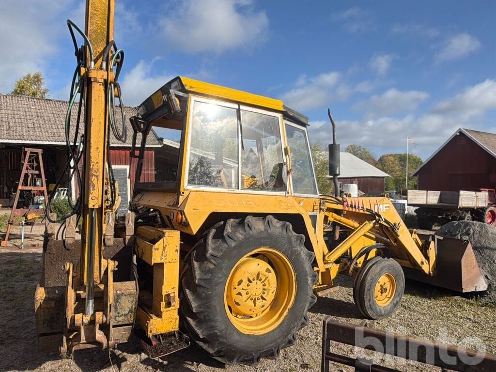 Backhoe loader Traktorgrävare MF 50B- Photo 5