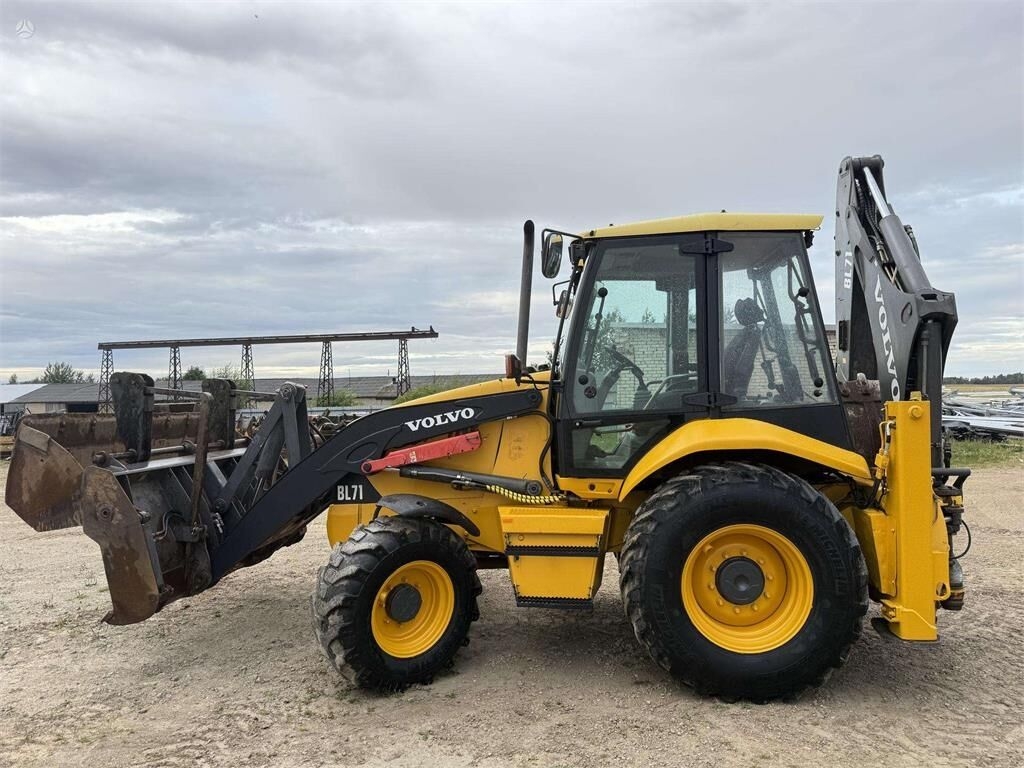 Baggerlader Volvo BL 71- Photo 3