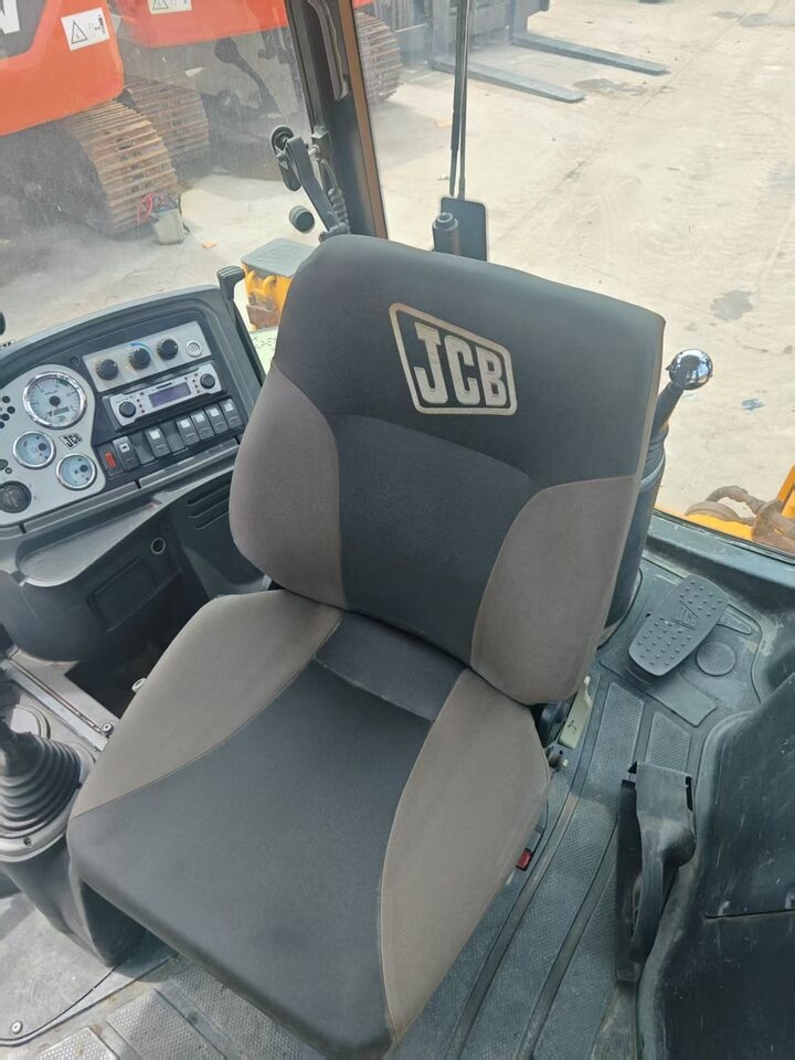 Baggerlader JCB 3cx- Photo 2