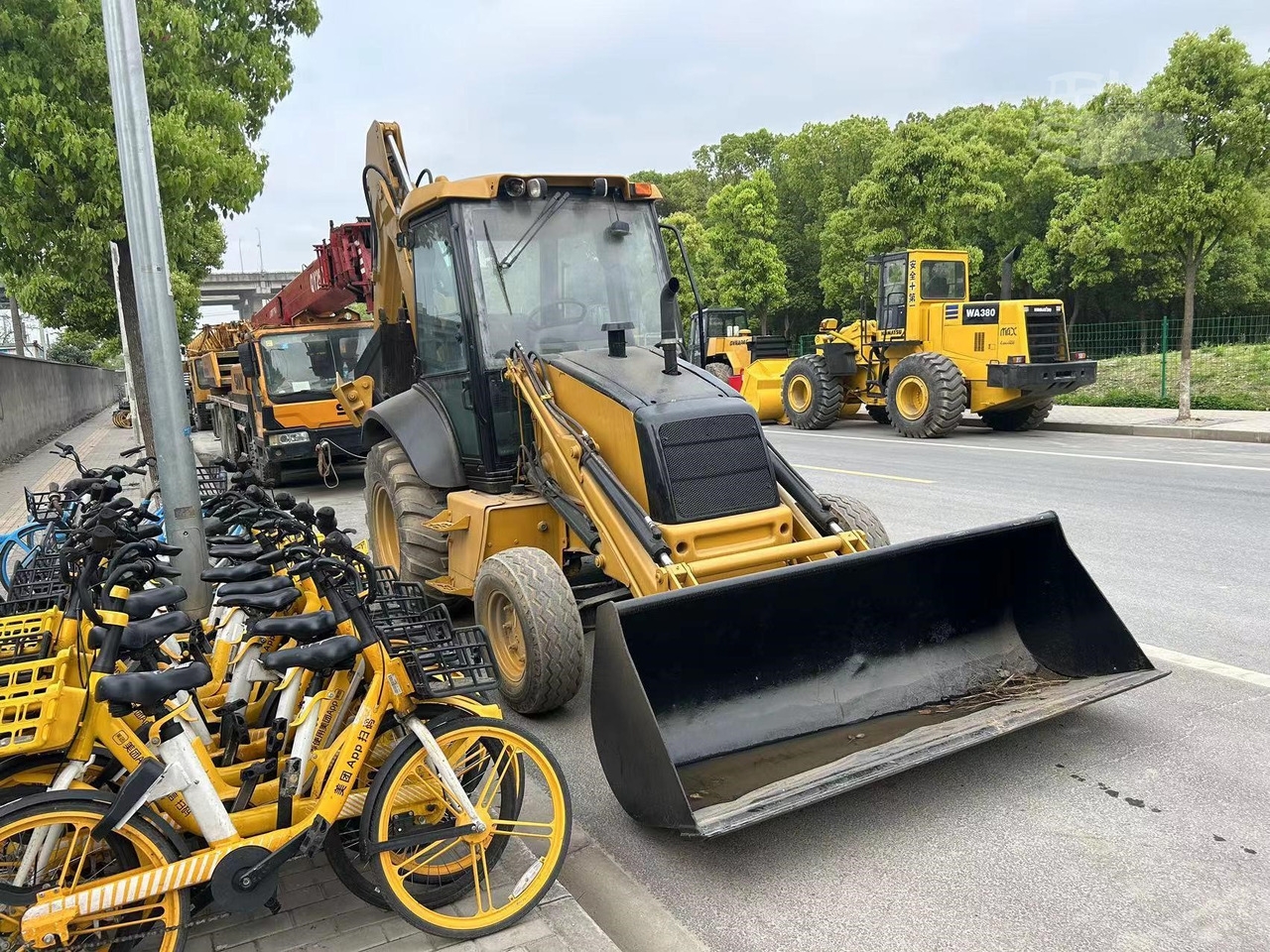 Backhoe loader 580 580- Photo 2