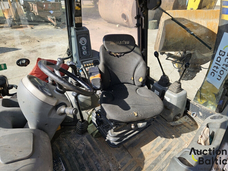 Baggerlader Komatsu WB93S-5E0- Photo 5