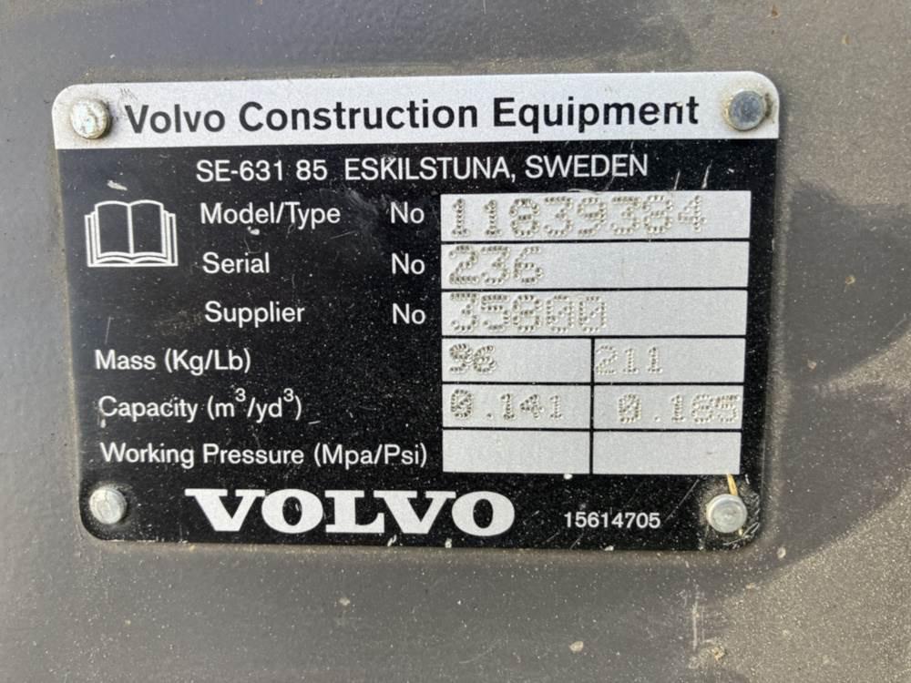 Koparko-ładowarka Volvo Böschungslöffel starr - Festanbau Volvo Böschungslöffel starr - Festanbau- Photo 4