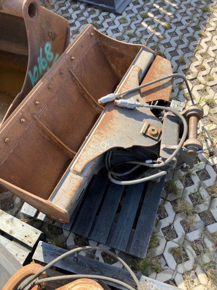 Koparko-ładowarka Volvo Böschungslöffel hydr. Volvo Böschungslöffel hydr.- Photo 3