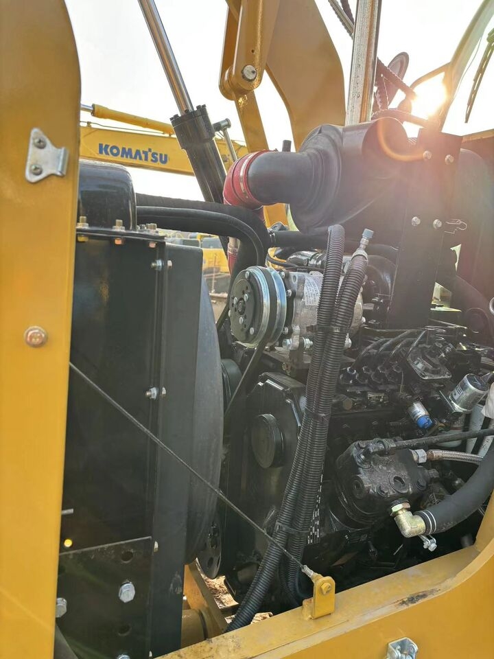 Backhoe loader CATERPILLAR 420F-China’s Biggest Supplier 3000 units in stock- Photo 4