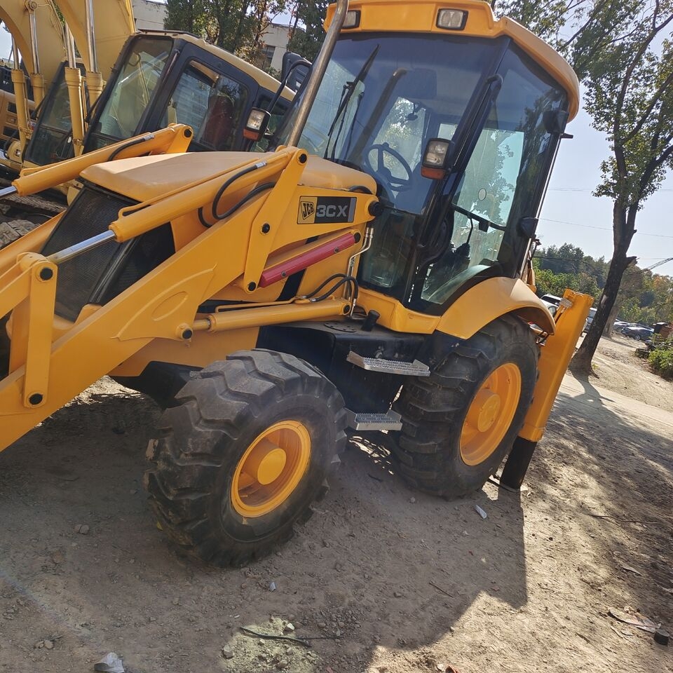 Baggerlader JCB 3CX- China Biggest Supplier 3000 units in stock- Photo 3
