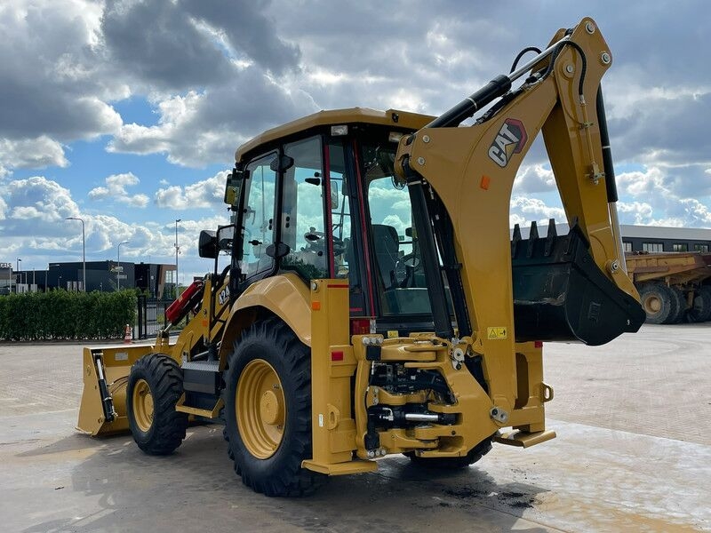 Koparko-ładowarka Caterpillar 424- Photo 5