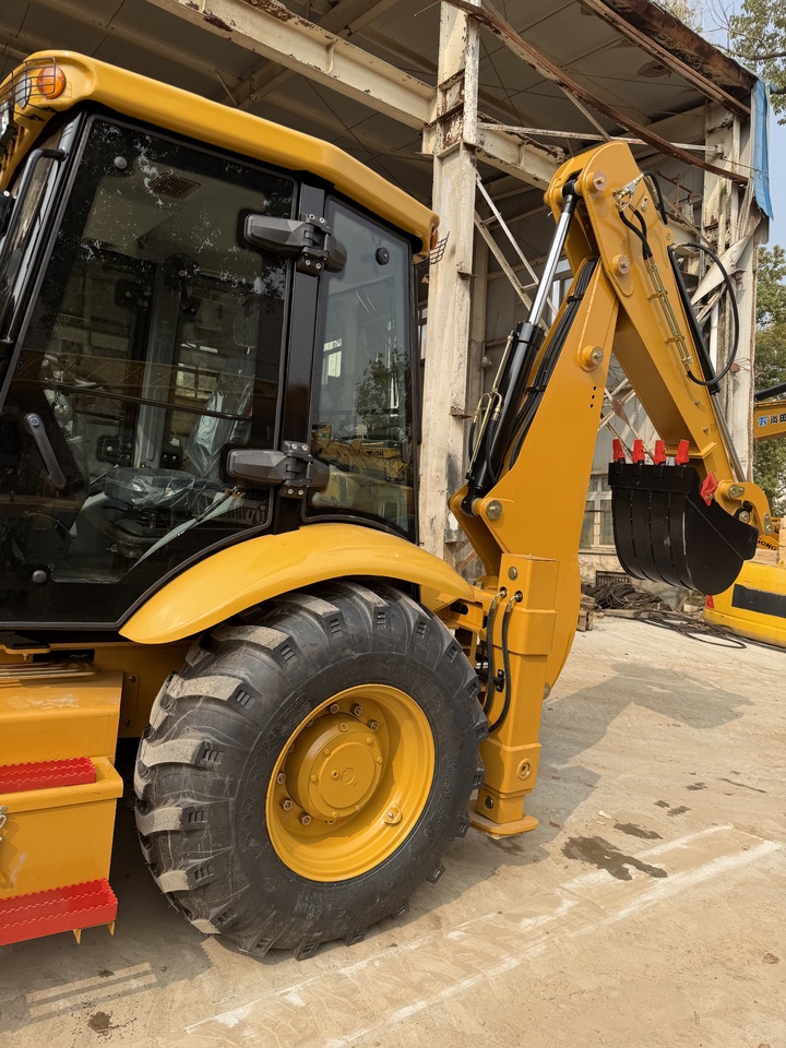 Koparko-ładowarka 423F BRAND NEW 423F BRAND NEW- Photo 3