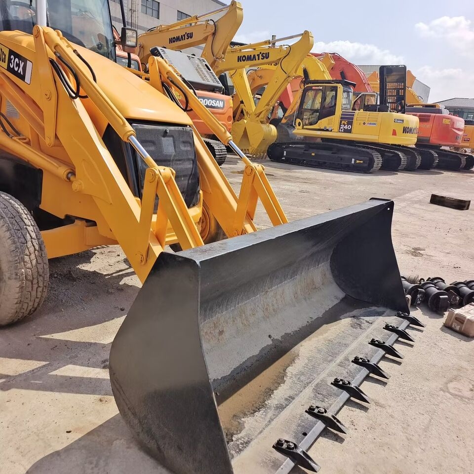 Backhoe loader JCB 3CX 3000+ units in stock JCB 3CX 3000+ units in stock- Photo 5