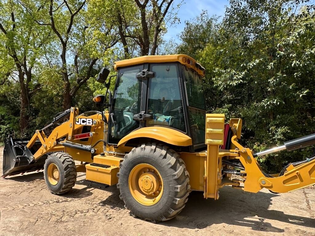 Backhoe loader JCB 3 CX 4 2026 100% brand new machine JCB 3 CX 4 2026 100% brand new machine- Photo 4