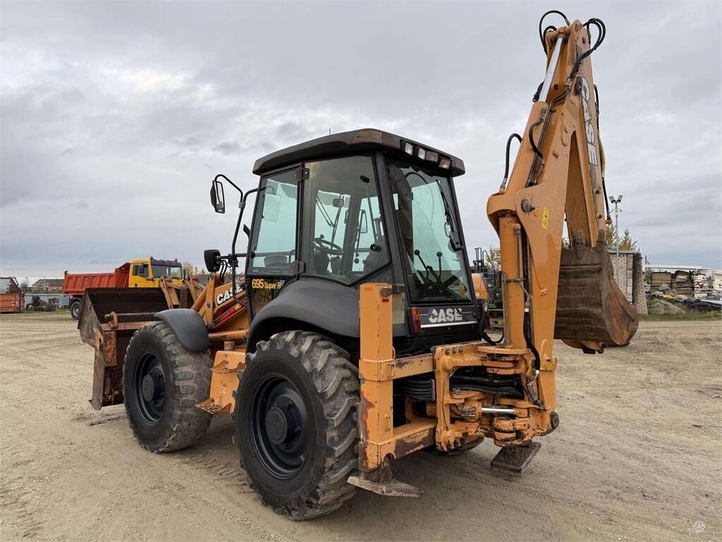 Backhoe loader Case 695 SR-4PS- Photo 5