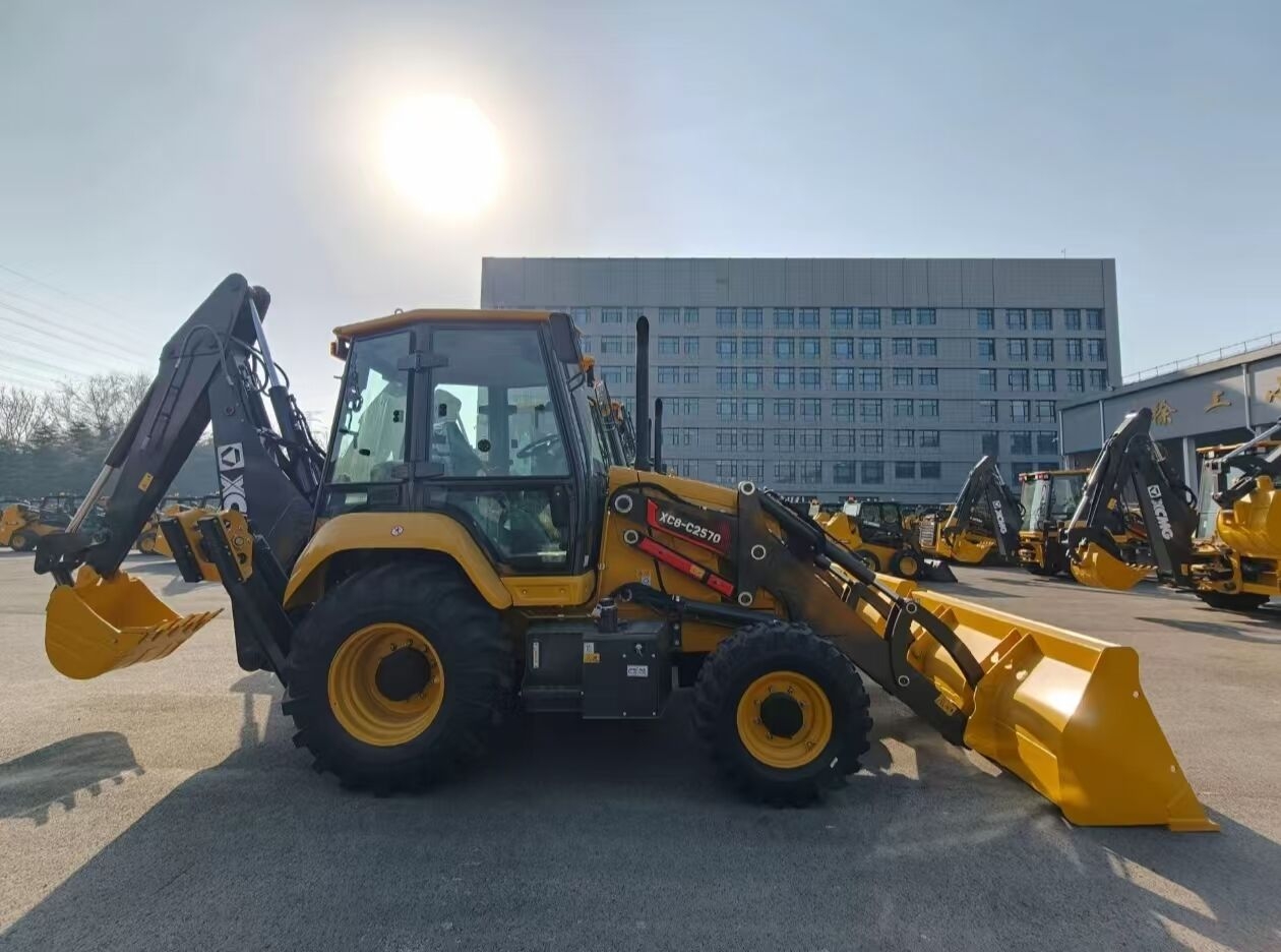 Backhoe loader XCMG XC8-C2570/XC870K- Photo 4