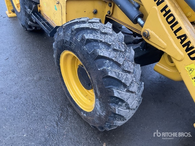 Baggerlader 2017 New Holland B80B-SS 4x4 Backhoe Loader 2017 New Holland B80B-SS 4x4 Backhoe Loader- Photo 4