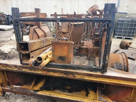Koparko-ładowarka Ford 655c Engine, Front, Rear Axle, Backhoe, Transmission, Hydraulic Parts Ford 655c Engine, Front, Rear Axle, Backhoe, Transmission, Hydraulic Parts- Photo 6