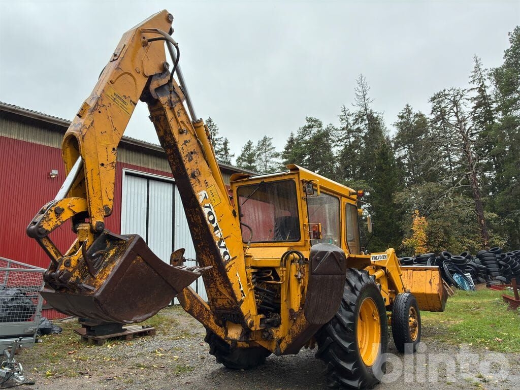 Backhoe loader Traktorgrävare Volvo BM GM 616- Photo 5