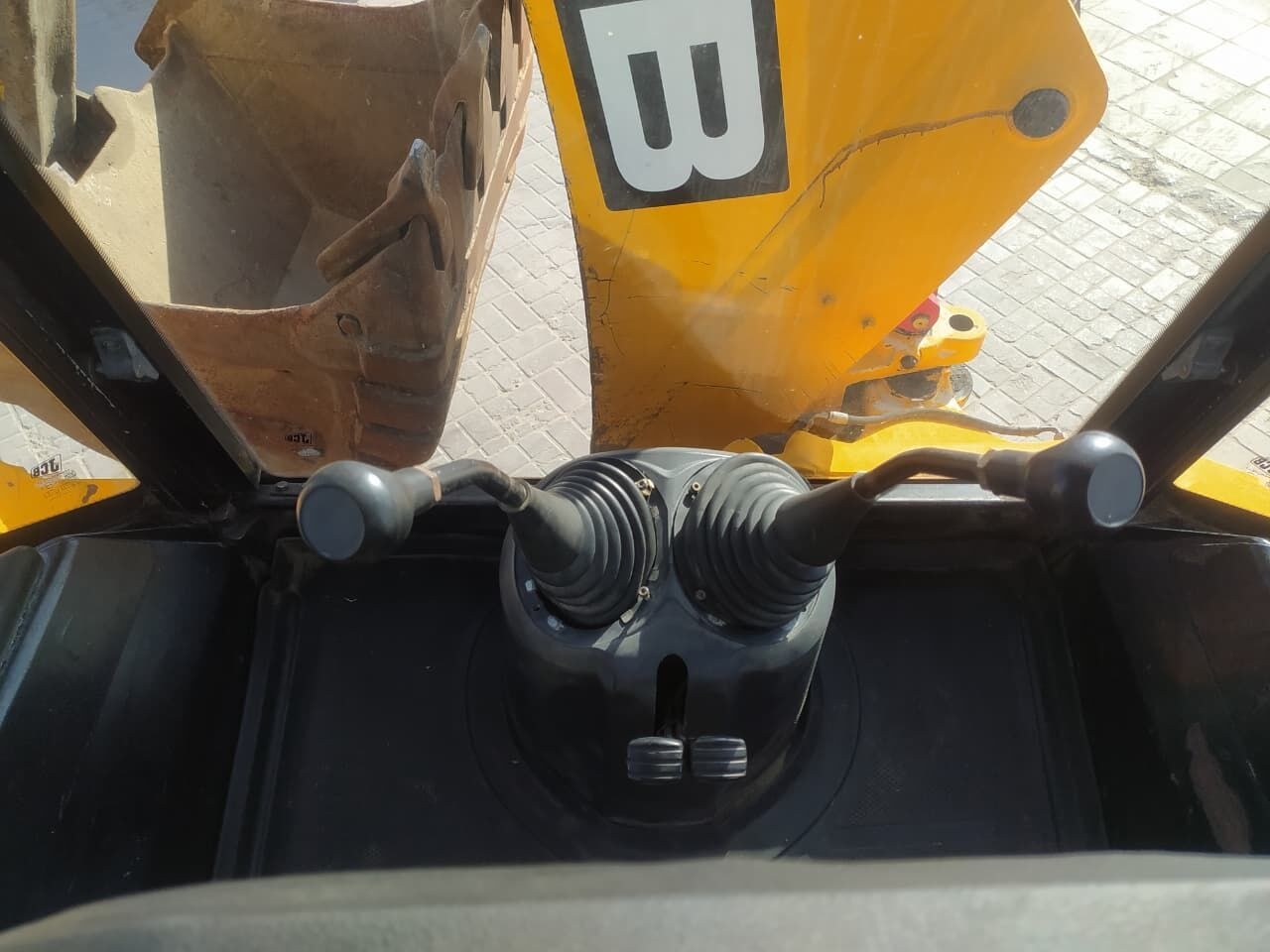 Backhoe loader JCB 3DX backhoe loader JCB 3DX backhoe loader- Photo 2