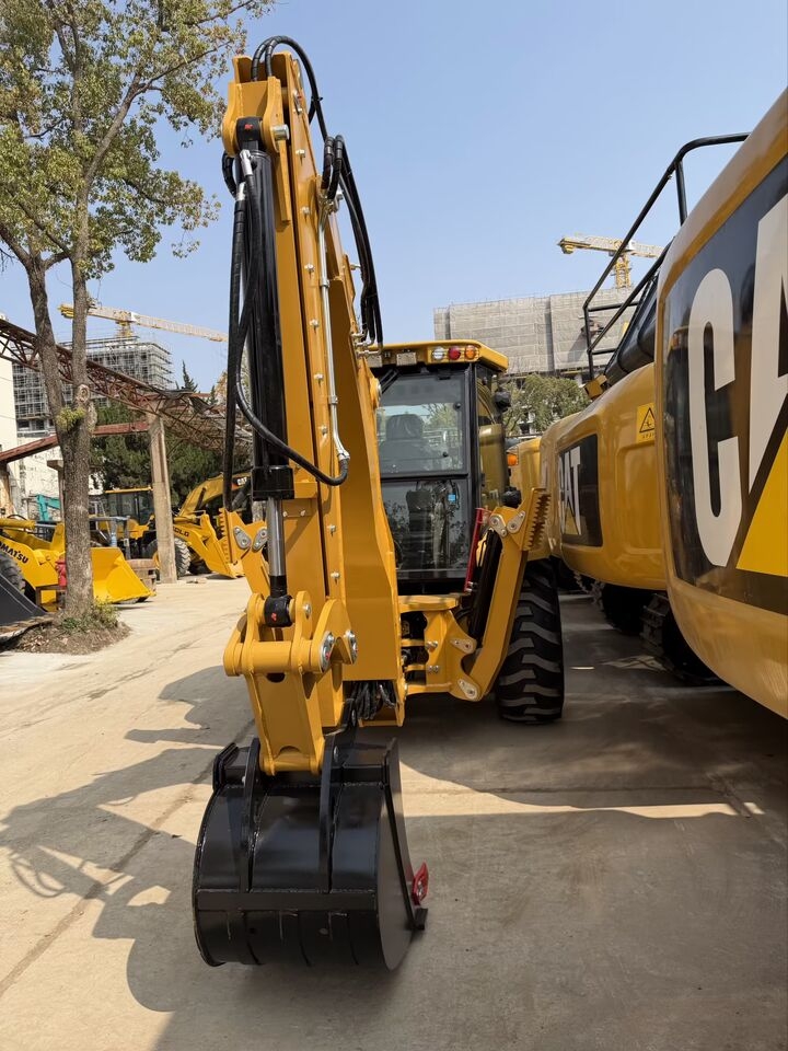 Backhoe loader CATERPILLAR 420- Photo 5