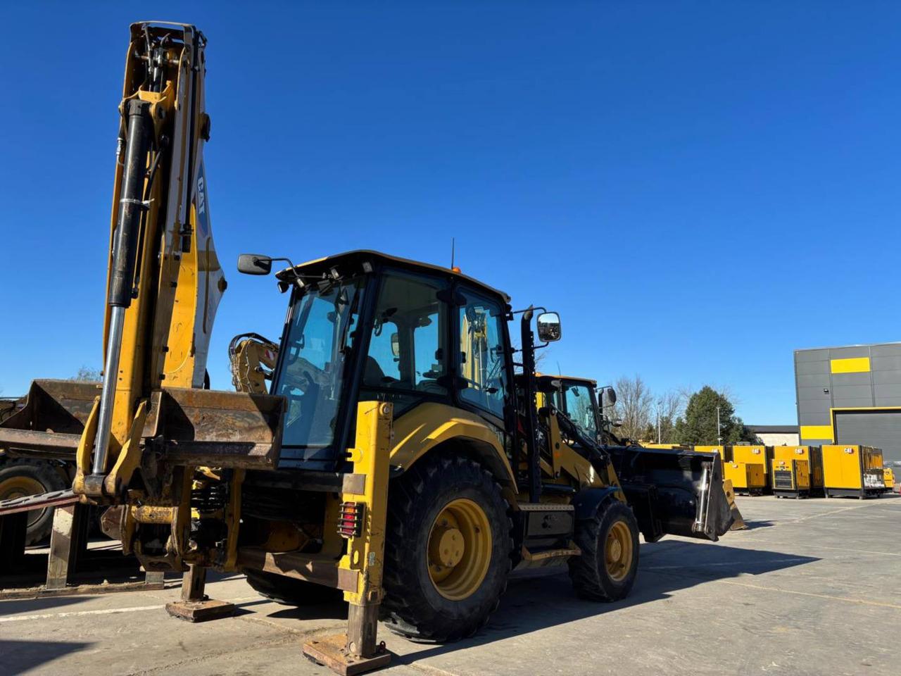Baggerlader 432F2 432F2- Photo 3