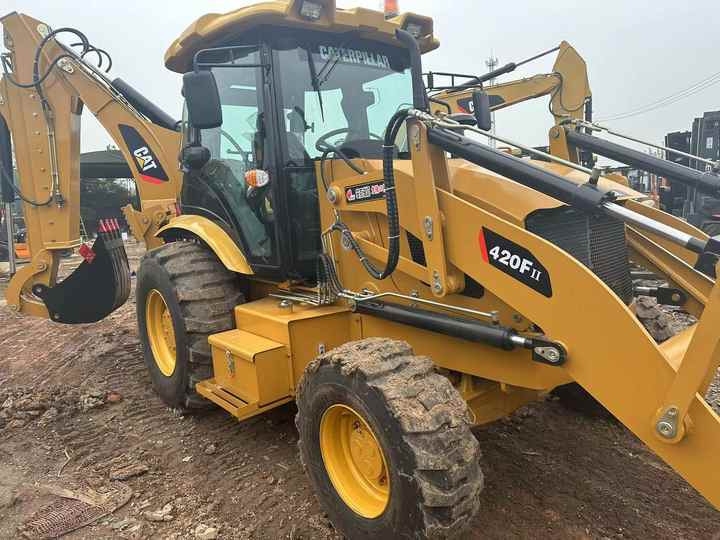 Baggerlader Used Wheel Loader CAT420F Caterpillar 420F Mini Construction Machinery Mini Wheel Skid Steer Loader in Stock [ Copy ] Used Wheel Loader CAT420F Caterpillar 420F Mini Construction Machinery Mini Wheel Skid Steer Loader in Stock [ Copy ]- Photo 2