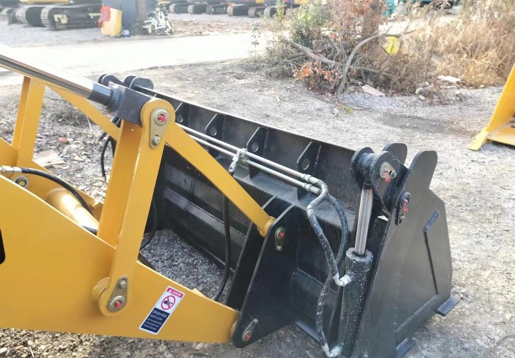 Backhoe loader CAT 420 F Caterpillar 420F backhoe loader- Photo 5