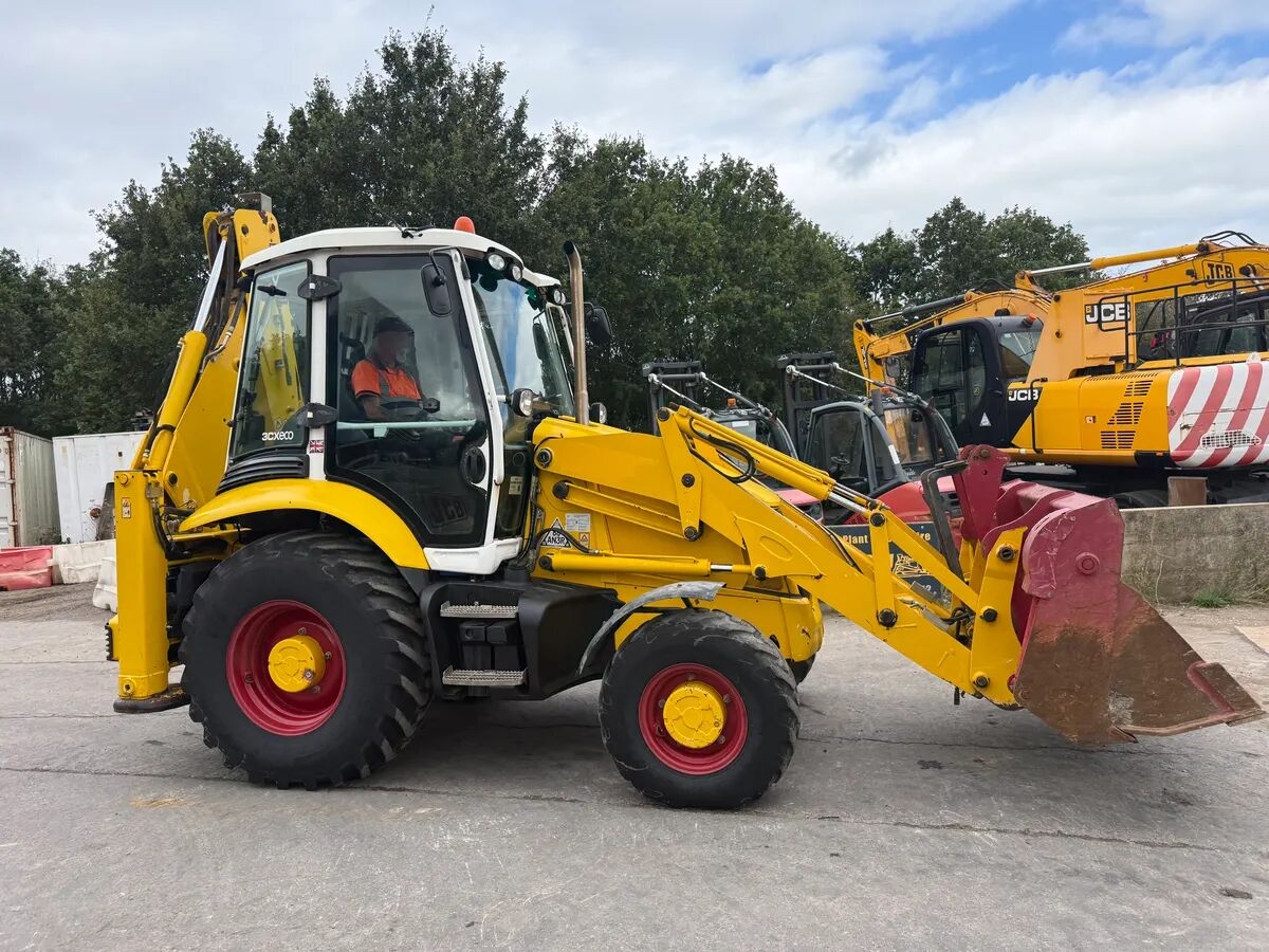 Baggerlader JCB 3CX Platinum Edition Stock No T770- Photo 2
