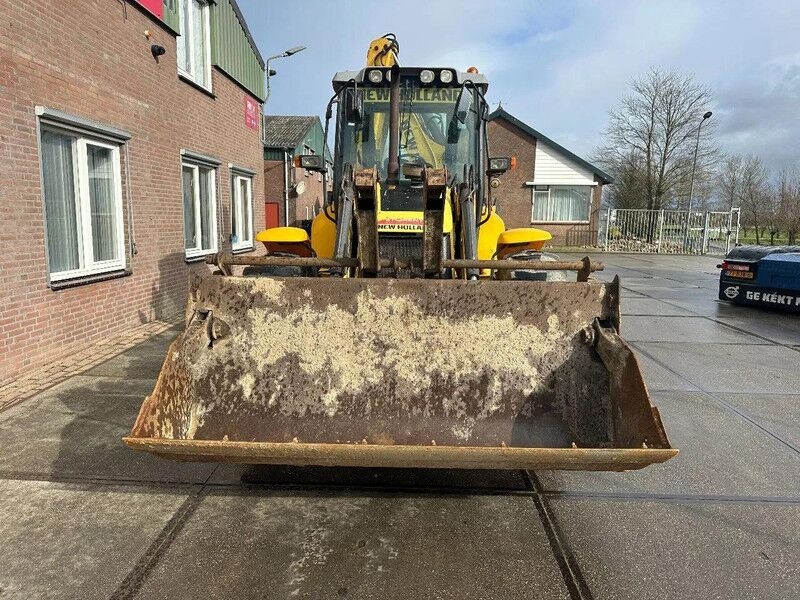 Backhoe loader LB115B , CE, 240 MM MULTI PURPOSE LOADER BUCKET, 800 MM BACHOE DIGGING BUCKET, FLIP OVER FORKS, AIR CONDITIONER LB115B , CE, 240 MM MULTI PURPOSE LOADER BUCKET, 800 MM BACHOE DIGGING BUCKET, FLIP OVER FORKS, AIR CONDITIONER- Photo 4