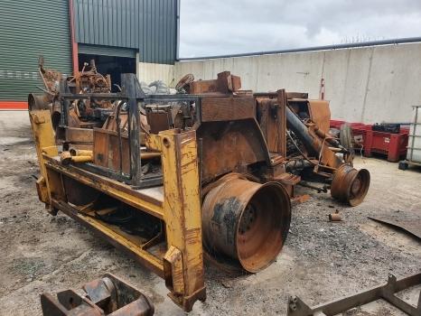 Koparko-ładowarka Ford 655c Engine, Front, Rear Axle, Backhoe, Transmission, Hydraulic Parts Ford 655c Engine, Front, Rear Axle, Backhoe, Transmission, Hydraulic Parts- Photo 5
