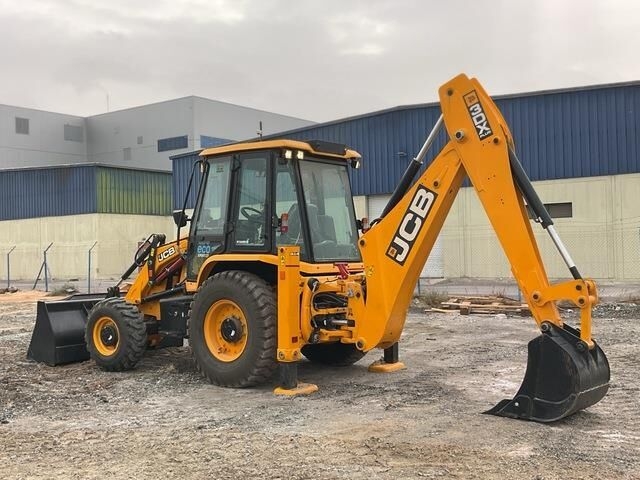 Koparko-ładowarka JCB 3DX- Photo 2