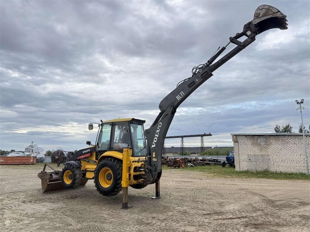 Baggerlader Volvo BL 71- Photo 5