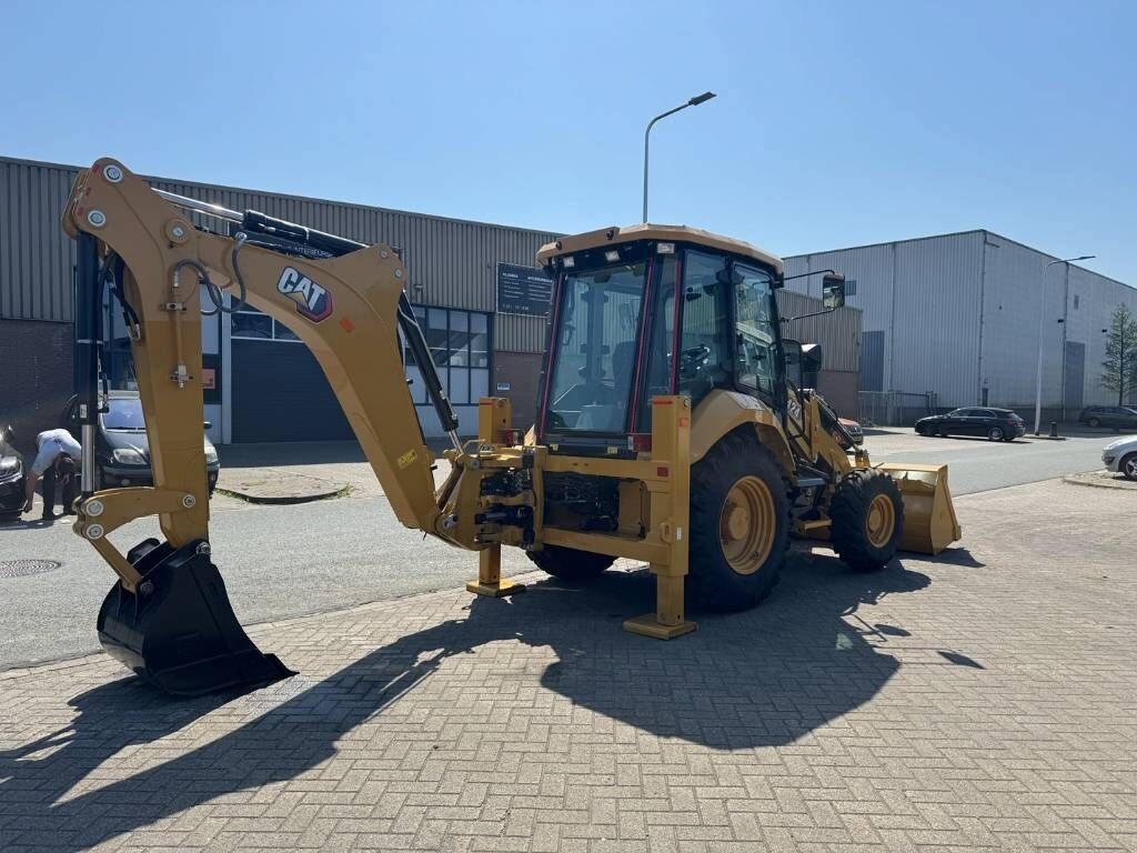 Backhoe loader CAT 424 4x4 UNUSED NEW- Photo 4