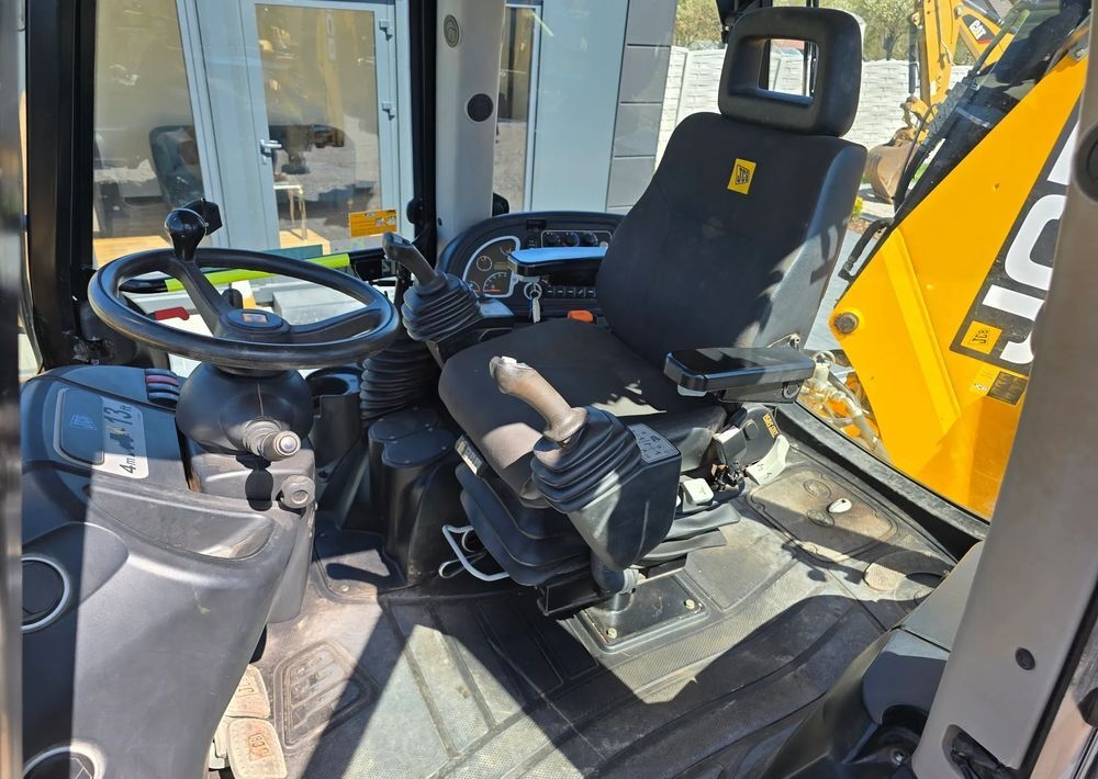 Koparko-ładowarka JCB JCB- Photo 3