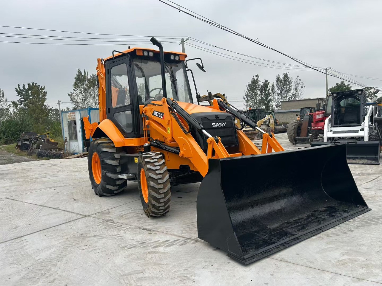 Backhoe loader BL70C BL70C- Photo 3