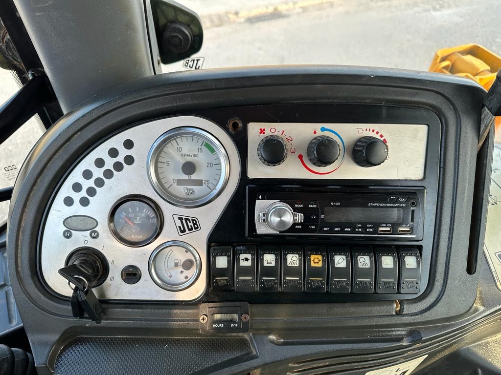 Backhoe loader 3CX 3CX- Photo 4